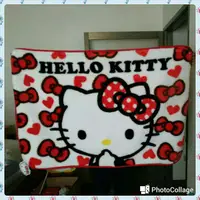 在飛比找蝦皮購物優惠-Hello Kitty披肩毛毯