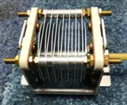 variable capacitor air 14-100pF 2.5kV with locking 1/4 inch shaft