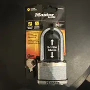 NEW - Master Lock M15XKADLJ 2-1/2 In. Boron Shackle Magnum Keyed Padlock