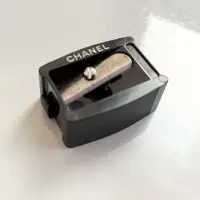 在飛比找蝦皮購物優惠-Chanel 削筆器 眉筆 唇筆