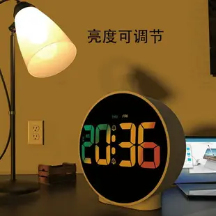 時鐘 桌面LED數字鬧鐘 迷你智能夜光圓形鬧鐘 插電時鐘 無限貪睡床頭鬧鐘