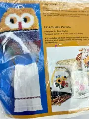 The Creative Circle Kit #1836 Owl Towel Holder Tan Burgundy Gray 9.5"x 17" NEW