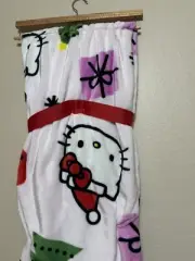 HELLO KITTY Holiday Christmas Pink Plush Throw Blanket 60 x 70 in NWT
