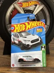 2022 Hot Wheels Ford Mustang Mach-E 1400 White - 1:64 #73/250