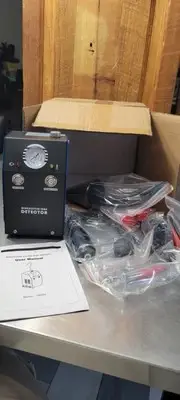 Solary Automotive Smoke Machine Leak Detector - 12V DC EVAP Vacuum Diagnostic SD