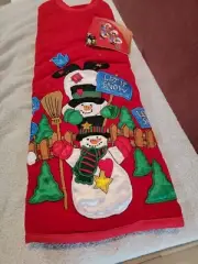 NEW LARGE VELVET TYPE CHRISTMAS TREE SKIRT SNOWMEN LET IT SNOW THEME DETAILED