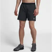 在飛比找Yahoo!奇摩拍賣優惠-100％原廠Nike 耐吉 男子 速幹短褲 反光透氣跑步褲子