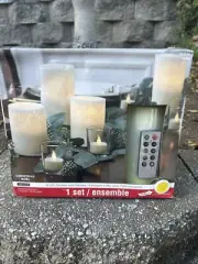 Ashland Christmas Noel Candle Set. 8 LED Candles With Remote NEW