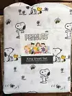Peanuts Snoopy Spring Flowers Butterflies Bees KING SIZE Sheet Set