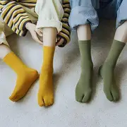 Plain Tabi Socks Dark Green - One Size