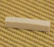 MNUT-WP (1) Plastic White 8-String Mandolin Guitar Nut
