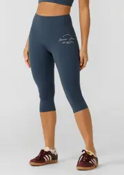 [Lorna Jane] Active Living 3/4 Capri Leggings in Blue, Size - XL XL Pale Indigo