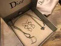 在飛比找Yahoo!奇摩拍賣優惠-Christian Dior 水鑽 經典款 項鍊 耳環 組 