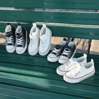 在飛比找蝦皮購物優惠-兒童帆布鞋 夏季 男女童 小白鞋 橡膠底 防滑 室內鞋 春秋