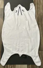 new itsy bitsy fibers polar bear blanket