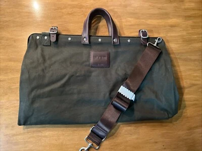 Line Of Trade Leather Green Canvas Weekender Bag 0312