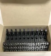 Cutler Hammer,D4PA2,2-Pole Socket BOX OF 10 NEW