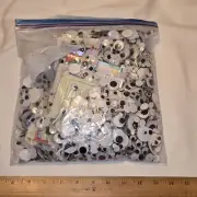 Big Bag of Googly Eyes Wiggly Winkers craft puppet games toys humor