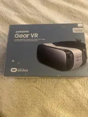 Samsung Oculus Gear VR Headset White New In Box