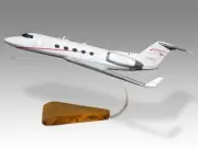 Grumman G-1159 Gulfstream II-SP Desk Wood Airplane New Model Small Scale 1/100