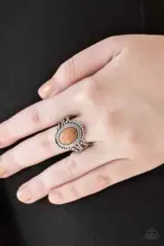 Paparazzi "All The World's A STAGECOACH" Ring in Silver & Brown