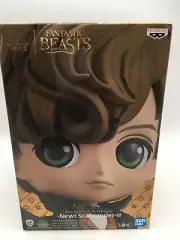BanPresto- Fantastic Beasts- Q Posket- Newt Scamander II (Version B) 5 1/2" Tall