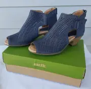 Earth Keri Navy Soft Buck Bootie Sandal Womens Size 8