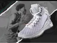 在飛比找Yahoo!奇摩拍賣優惠-Rose 6罗斯 芝加哥白银男子高幫實戰篮球鞋S85532U