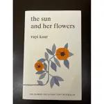 THE SUN AND HER FLOWERS 英文原版詩集 二手書