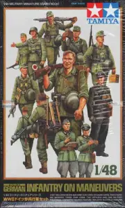 TAM32530 1:48 Tamiya WWII German Infantry on Maneuvers Set