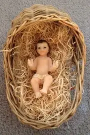 Very Tiny Baby Jesus 2" With Crib Hand-made ...Beautiful gift for Christmas