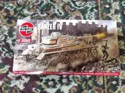 Airfix Vintage Classic Panzer IV F1/F2 1:76 Scale Plastic Model Tank A02308V