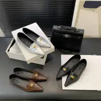 在飛比找蝦皮購物優惠-【M&A】2024新款韓版時尚平底鞋 銀色復古尖頭懶人鞋35