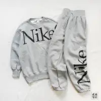 在飛比找蝦皮購物優惠-貳柒商店) NIKE NSW 女款 套裝 大學T 灰色 棉褲