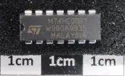ST Micro M74HC00B1 Quad 2 Input NAND Gate DIL14