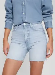 GUESS Women's Light Blue Denim 80's Pedal Short Size: 30, Cotton