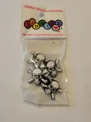 Crocs Jibbitz 4 Skull and Crossbones NEW In Sealed Package 06 07 Skeleton