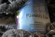 PASSION FUR PLYMOUTH YARN CO. INC. 1 SKEIN MAKE 1 SCARF PATTERN ENCL. GRAY/BLACK