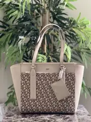 DKNY GRAYSON TOTE Bag With Mini Id Wallet Beige Color DKNY SIGNATURE, W/ Tag
