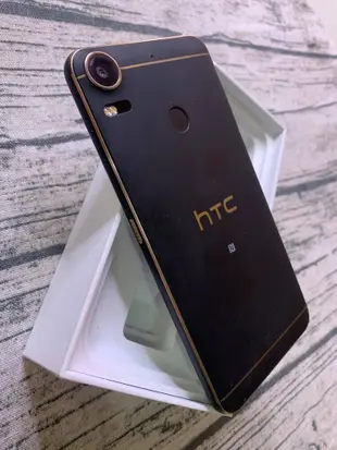 【二手】HTC Desire 10 pro dual sim 指紋辨識 附配件 售後保固10天 (10折)
