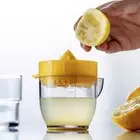 Manual Lemon Squeezer Plastic Orange Presser Potable Juicing Cup Tangerine