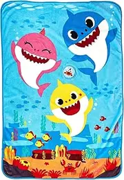 Baby Shark Musical Plush Blanket, Multicolor