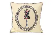 Riva Home Victoria Mannequin Cushion Cover (Navy) (45x45cm)