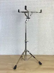 Yamaha Snare drum stand; lightweight; single braced; concert height with 22'' -