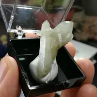 在飛比找蝦皮購物優惠-{石場}61天然綠水晶 綠泥石 雙尖水晶 骨幹水晶 綠幽靈原