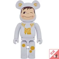 在飛比找蝦皮商城優惠-（現貨）BEARBRICK 不二家 白色福氣達摩 牛奶妹 1