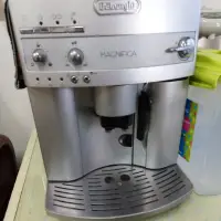 在飛比找蝦皮購物優惠-Delonghi 迪朗奇】浪漫型 ESAM 3200