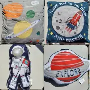 4 x PLANETS EARTH OUTER SPACE SPACESHIPS ASTRONAUTS SATURN THROW PILLOWS