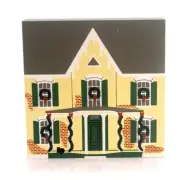Cat's Meow Village Decorative Village Howey Bed & Breakfast Hometown Christmas