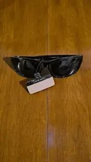 Foster Grant Sunglasses Maxblock Black Frames 100% UVA - UVB Lens Protection